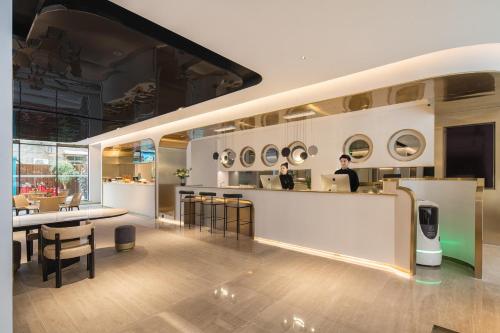 Atour Light Hotel Xi'an Yanta Campus of Jiaotong University in Xiao Zhai