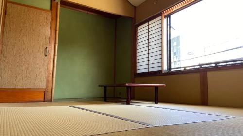 ゲストハウス　華屋 guest house HANAYA）