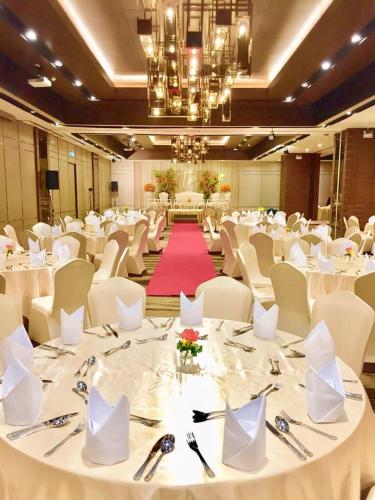 フォーウィングス ホテル