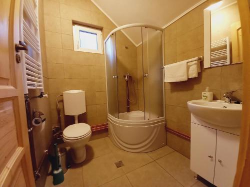 Vannas istaba, Cabana Belvedere Dragoslavele in Valea Hotaruluja