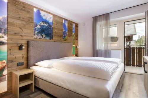 2 bedrooms, 4 beds