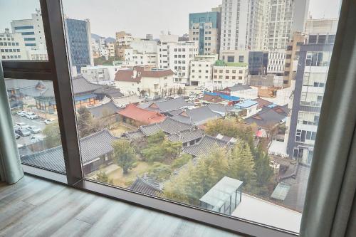 전망, 게스트 145 (Guest 145) in 광주