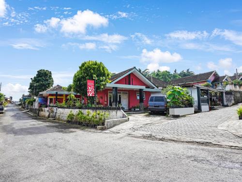 OYO Homes 91103 Desa Wisata Lembah Gunung Tumpeng Syariah