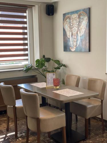 Hotel Post Sindelfingen - image 8