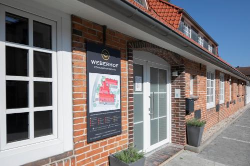 Weberhof Ferienapartments -haustierfreundlich- in Rostrup am Westufer des Zwischenahner Meers 6.3km von Up de Höh entfernt