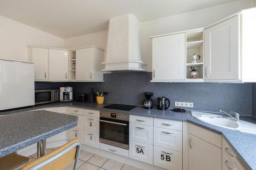 廚房, 阿卡迪亞諾德施泰特旅館 (Arkadia Pension Norderstedt) in 諾德施泰特