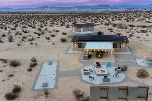 CASA DE SUNSET-JTNP -The Ultimate Desert Getaway in Twentynine Palms, USA