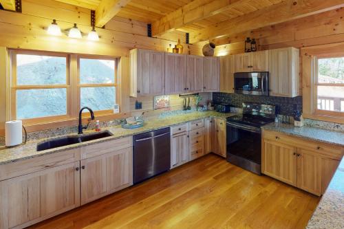 Crocketts Cabin in New Tazewell, USA