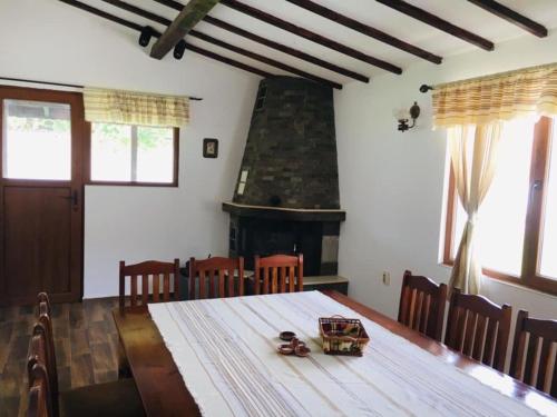 Restaurant, Вила Вълнара in Sredets