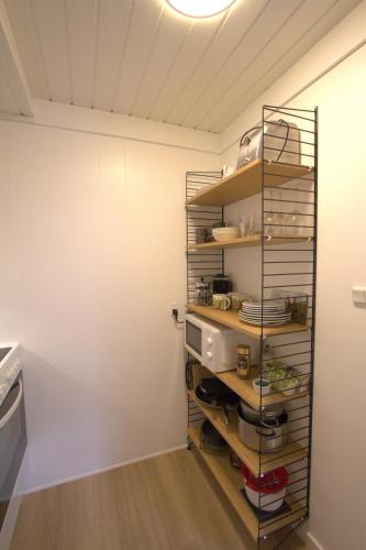 מטבח, Cosy apartment near beach, marina & city centre in Argir