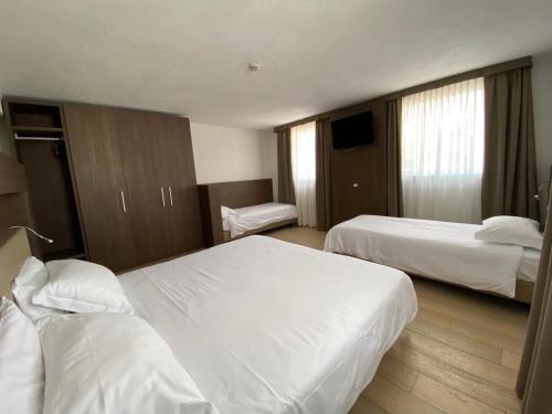 Quad room, deluxe
