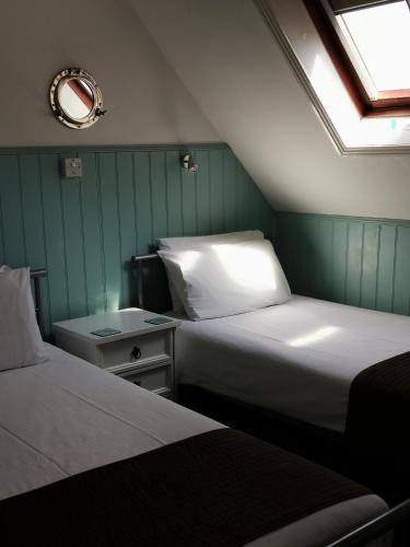 The Elmfield - image 2
