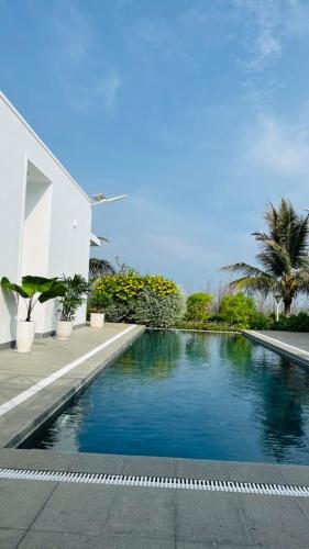 Piscina, Villa 3-bedroom at Oceanami in Long Hai Beach