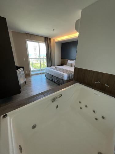 Golden Towers Hotel in มาค่า