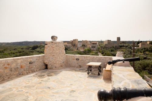 Dandy Villas Mani - Old Tower House - Fireplace - Pool