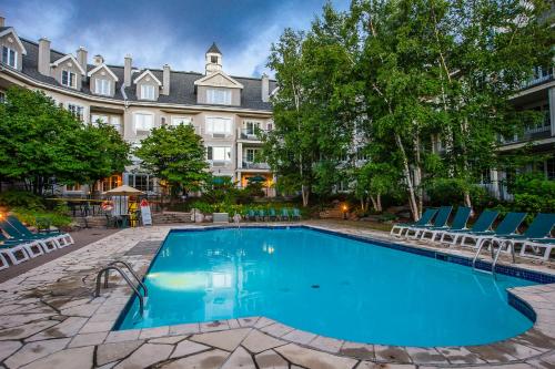 Плувен басейн, Holiday Inn Express & Suites Tremblant in Mont-Tremblant (QC)