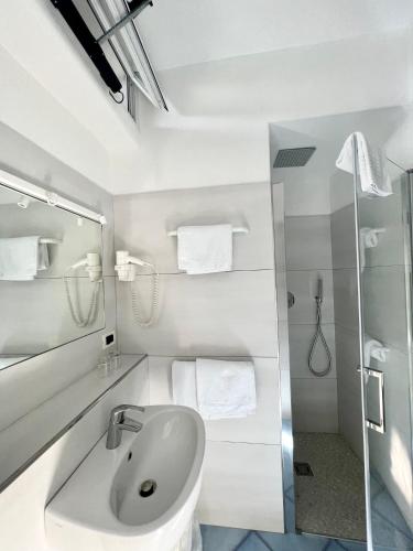 Junior Suite with Terrace and Sea View room in Casa Sofia Boutique Hotel