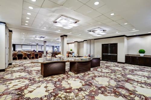 Crowne Plaza Houston Galleria Area by IHG