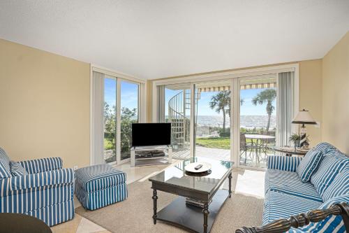 Sonrisa Unit-3/ Lovely Condo , 2 Bedrooms-2Baths