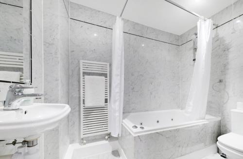 Central Kensington apartment, Londýn (fotografie 4)