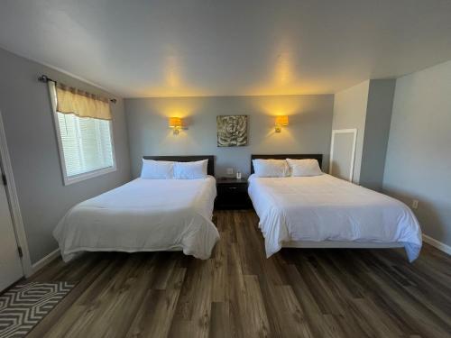 Standard Queen Room with Two Queen Beds