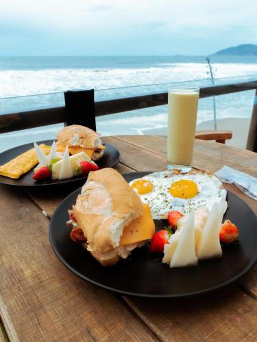 طعام و مشروبات, Graffi Beach House in Morro das Pedras