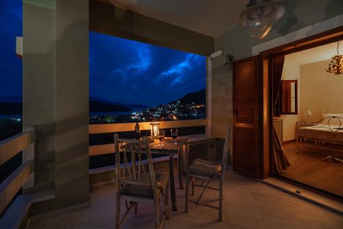 발코니/테라스, SUN VILLA GLYFADA in 스필리아 (톨로폰)