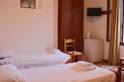 Stavros Pension - main image