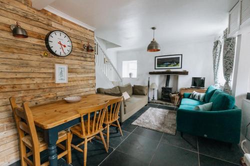 WINDERMERE COTTAGE - Beautiful cosy 2 bed accommodation in Kendal within the Lake District, Cumbria gîte à louer Burneside Hall