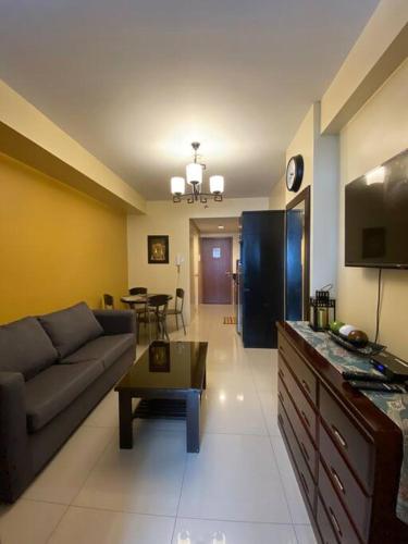 Cozy Space at Shell Residences in Tower A, Манила