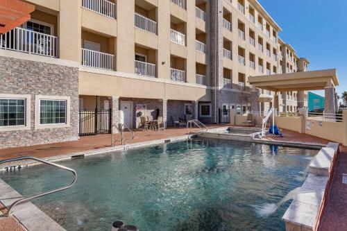 منظر, بيست ويسترن بلص جالفيستون سويتس (Best Western Plus Galveston Suites) in Galveston Beach