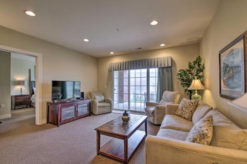 Spacious Branson Condo about 3 Mi to Downtown! in Branson, USA