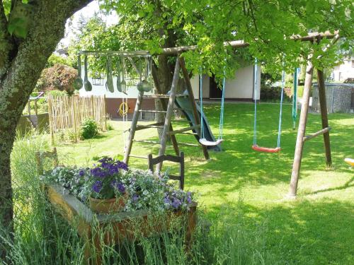 Garden, Quaint Holiday Home In Girmont-Val-d'Ajol with Terrace in Pracht