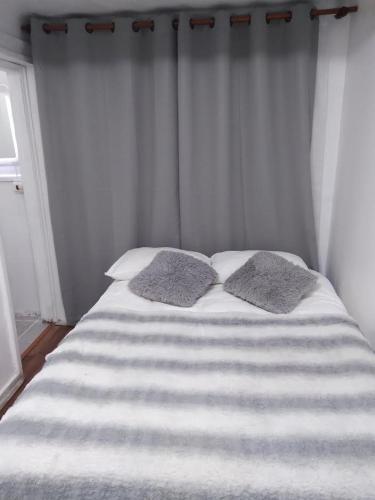 Hostal Casamar-Viña 5 norte 1061 – Vina del Mar, WV