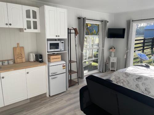 Facilities, Farm Stay HARMONY Cottage at Wilindi Estate in Hastings / Tyabb