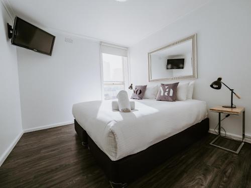 Deluxe Two Bedroom Apartment