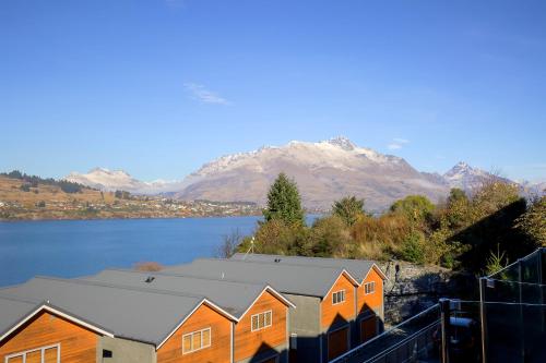 Alpine Vista - Queenstown Holiday Home