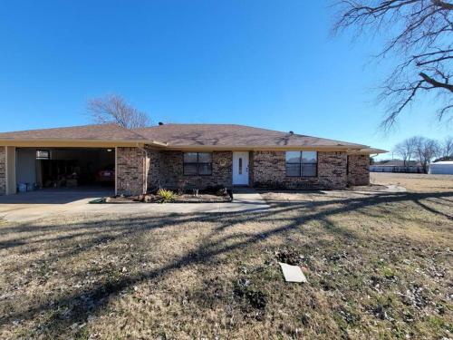 A szálláshely kívülről, Modern 10 Acre Horse Ranch-Walk to Lake Ray Robert in Pilot Point (TX)