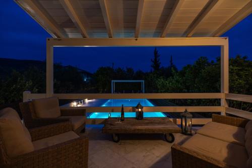 발코니/테라스, SUN VILLA GLYFADA in 스필리아 (톨로폰)