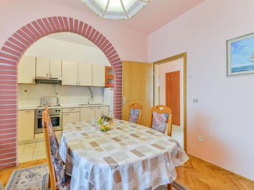 Apartment on Vir Island near Sandy Beaches, Вир (фото 8)