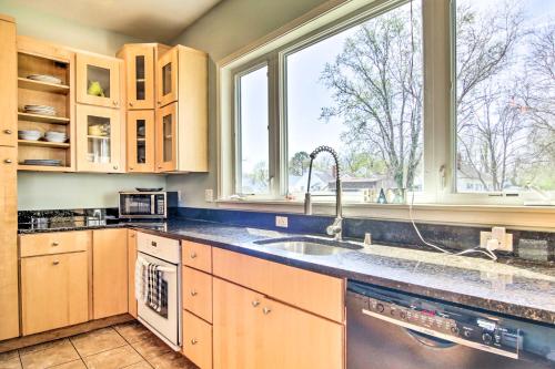 Family-Friendly Cambridge Home with Fire Pit! in 劍橋機場區