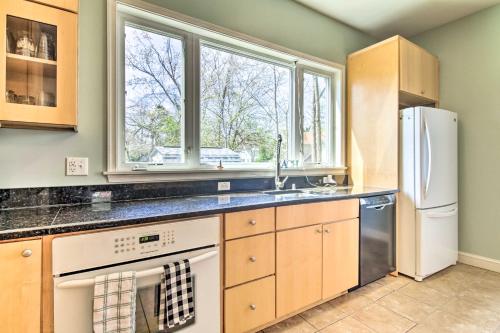 Family-Friendly Cambridge Home with Fire Pit! in 劍橋機場區