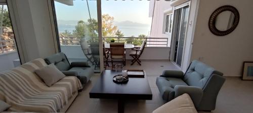 발코니/테라스, Atlas By Sea Apartment in 오아시스 (로우트라키 페라코라)