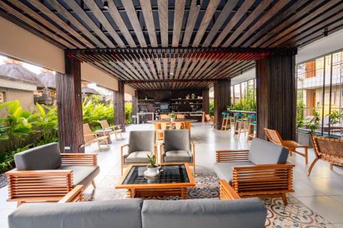 Restaurant, Tanaga CoLiving near Queen's Tandoor Indian Cuisine