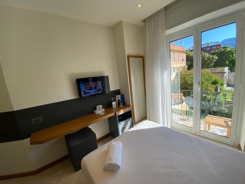 Hotel Garden - image 6