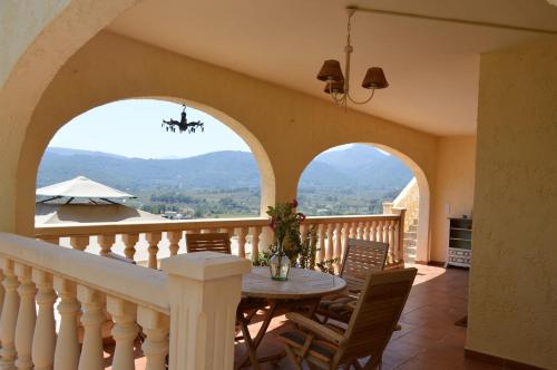  Villa with amazing views & private pool in Jalón