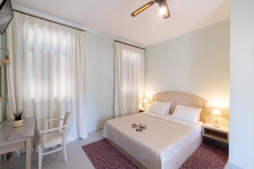 999 Luxury Hotel