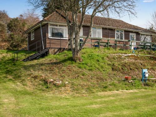 Holiday Home Lochness by Interhome in สเตร็ปเฟฟเฟอร์