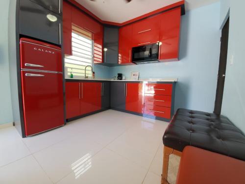 Barbosa Catano, Fishing Village, Remodeled, Walk To Ferry - Sleeps 4