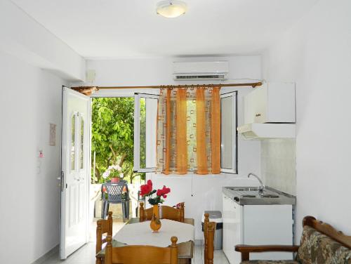 ARISTON APARTMENTS 3